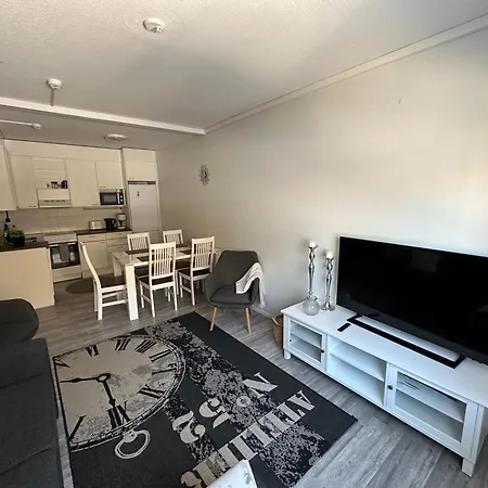 아파트 2br With Sauna In *